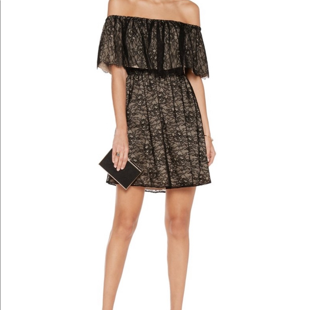 NWT Alice + Olivia off shoulder lace dress XS